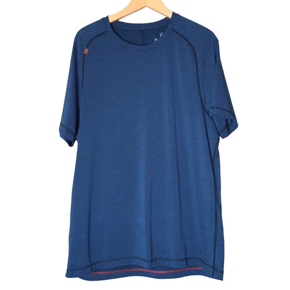 RHONE Workout Tee Short Sleeve Blue Black Pattern T-Shirt Men’s XL